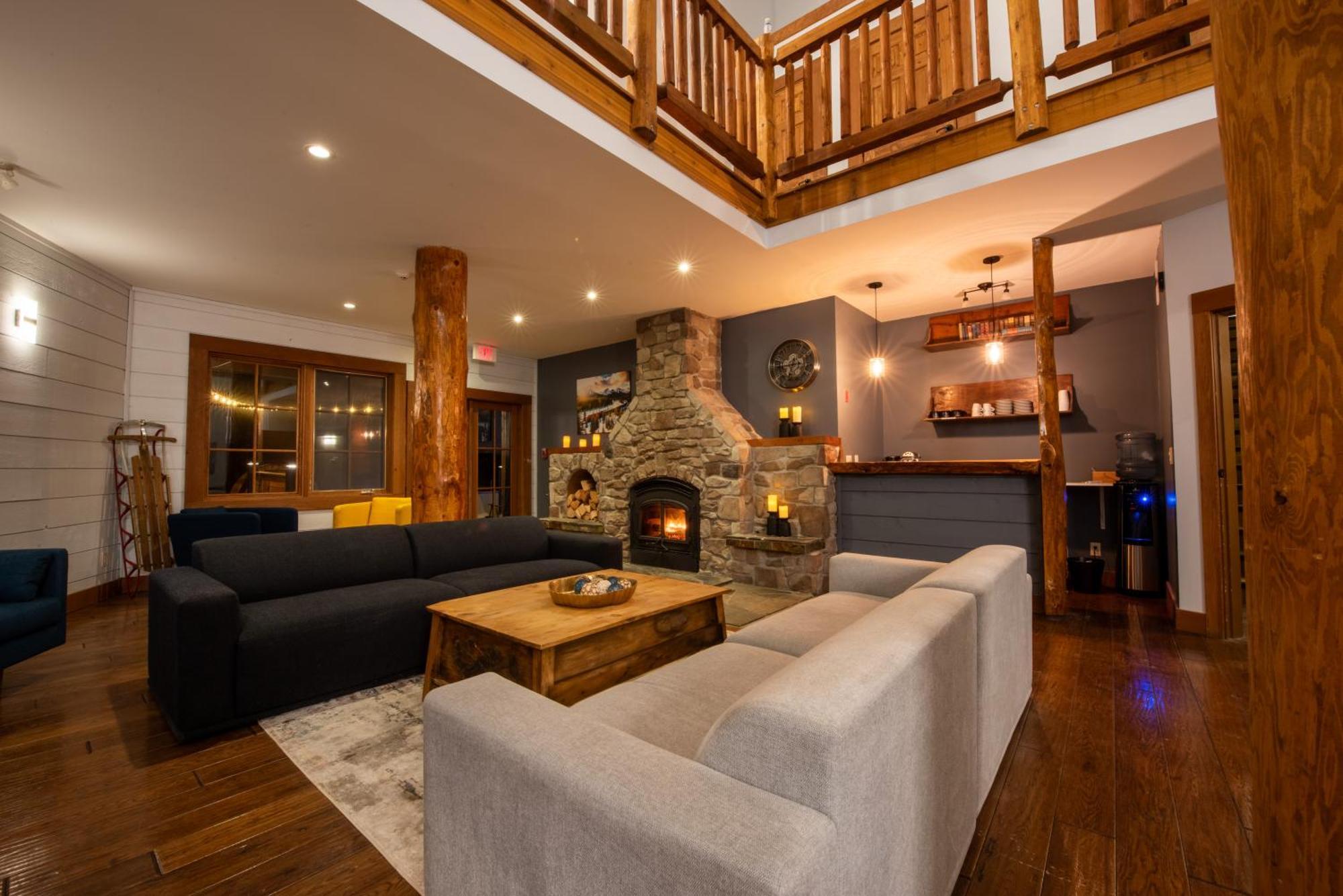 גולדן Winston Lodge מראה חיצוני תמונה
